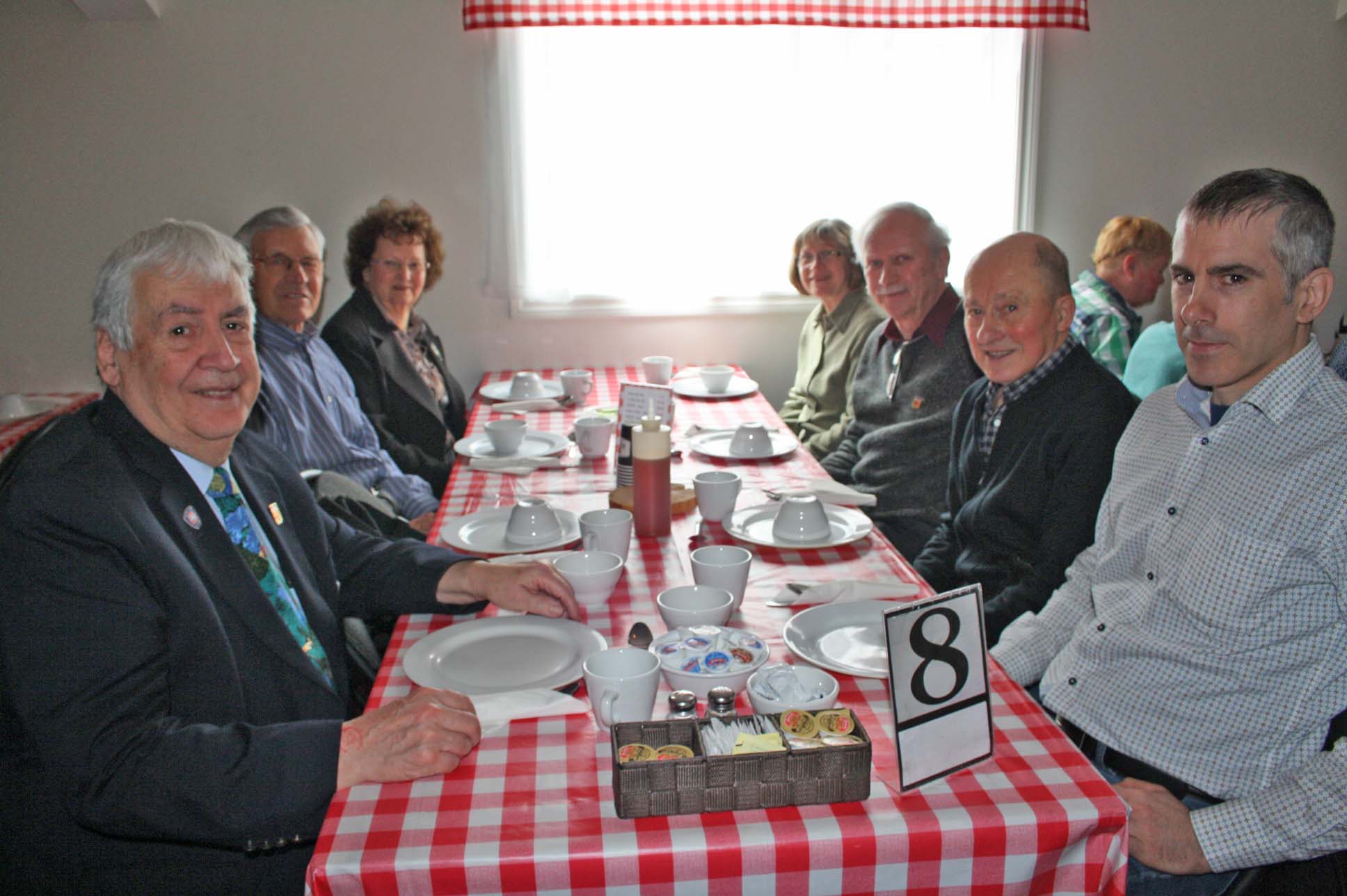 Richard Léonardo, Paul Bellefroid, Stella Messier, Lucie Marcil, Réjean, Alain et David Messier