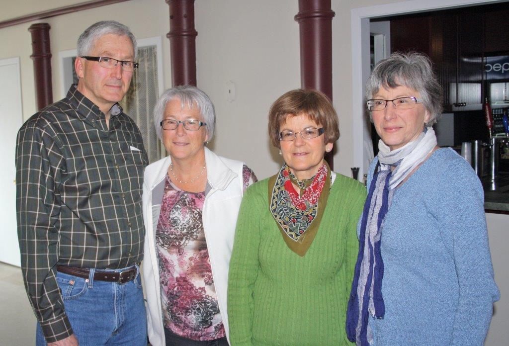 Serge et Diane Guyon, Louise Messier et Ginette Guyon.