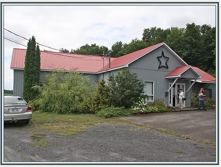 Salle Joli-Site in St-Pie-de-Bagot.