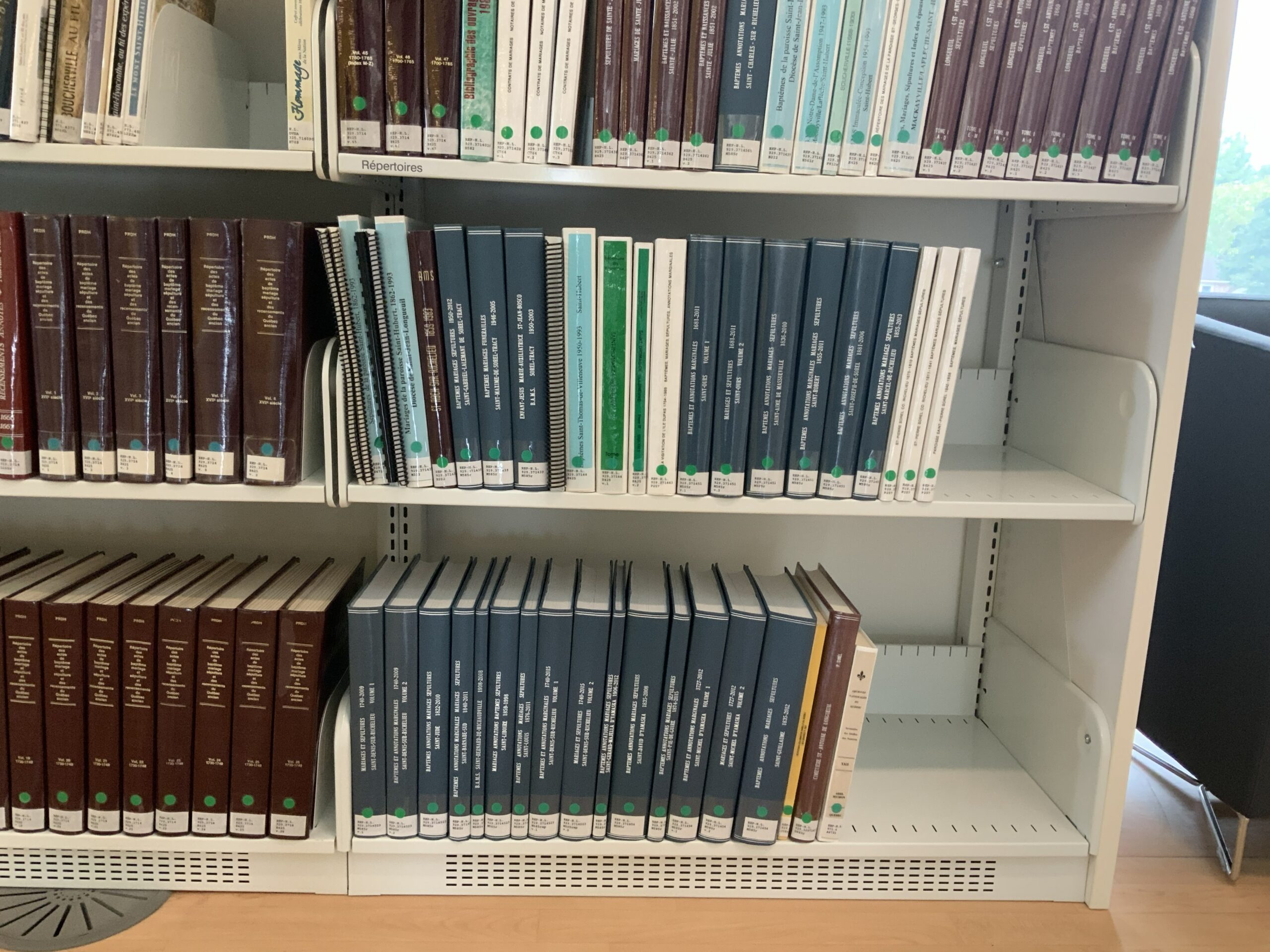 The volumes by Réal Messier (M 85) sit proudly on the shelves of the local library.