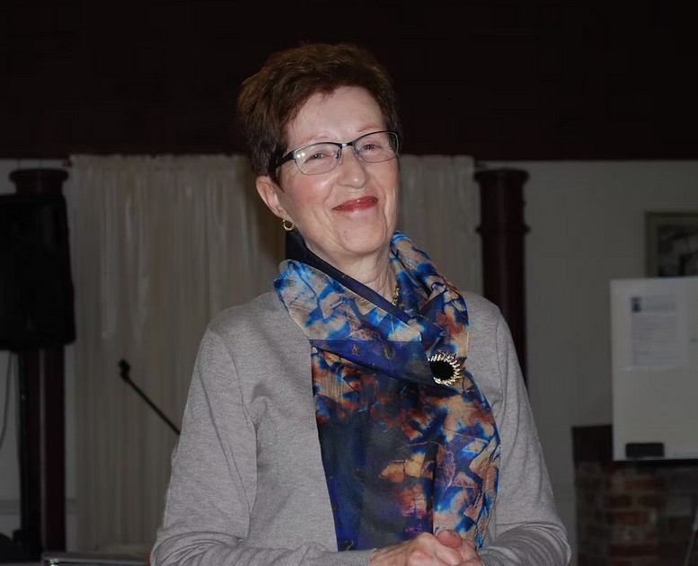 Michèle Desrosiers (105)