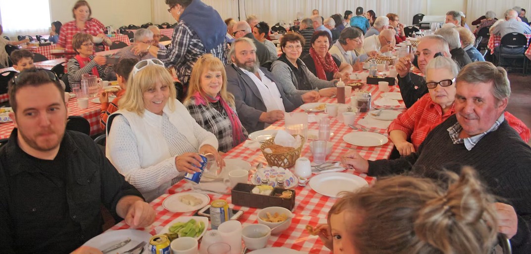 Auxibe Messier, Anne-Marie Péloquin, Céline Lemay, Réginald Bourgouin, Monique Beauchemin, Diane Messier (334), Normand Messier, Jules Daigle (352).