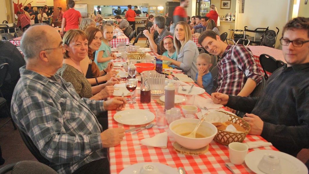 Claude Bélanger's family with friends and Messier cousins.