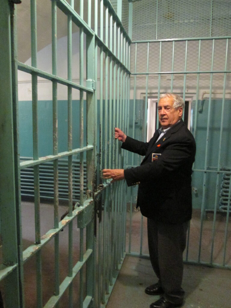 Richard Leonardo is looking for a way to escape...